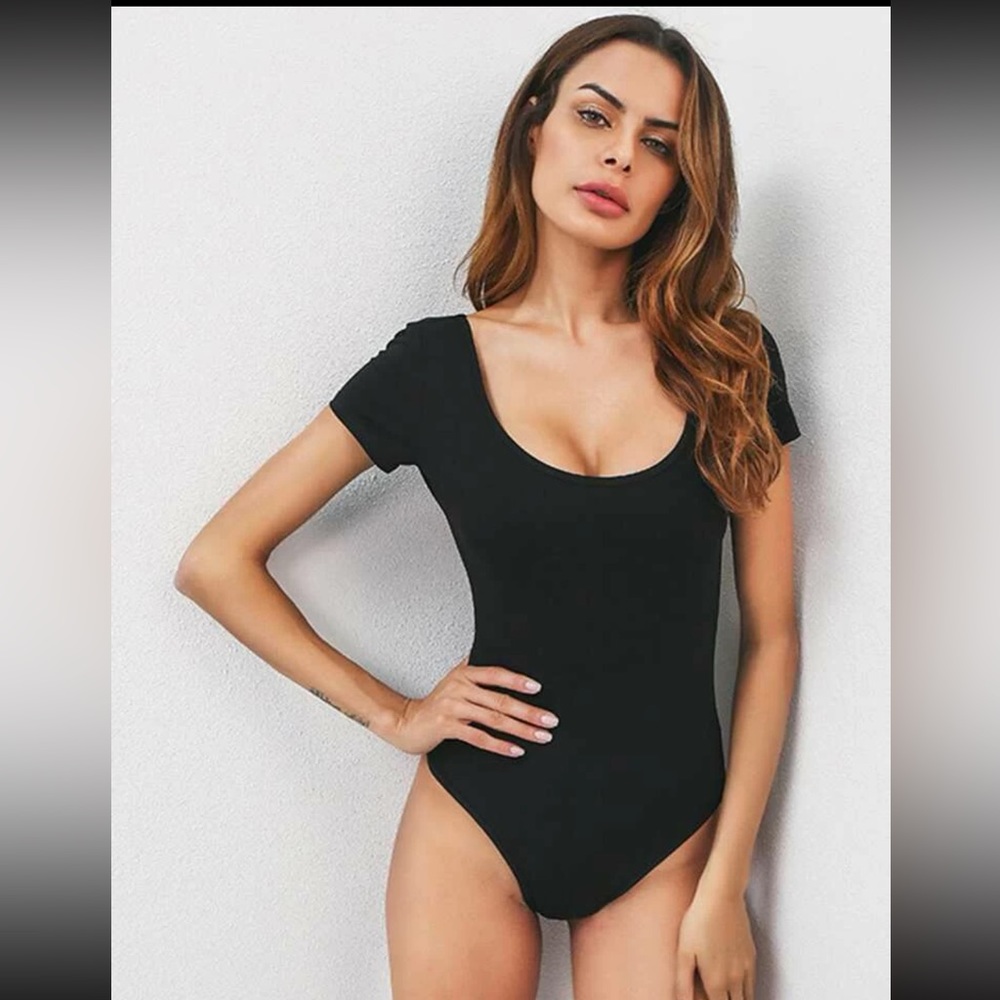 SHEIN U neck backless bodysuit